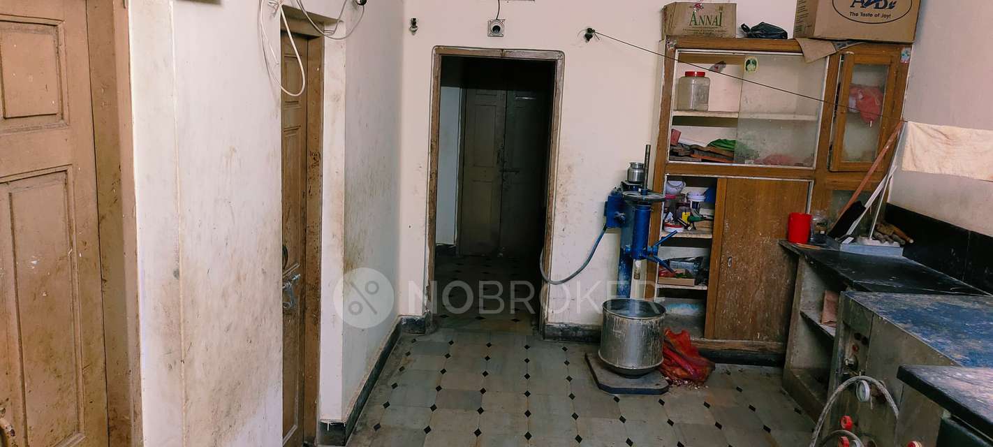 Shop in Kambar Street, Chennai for sale 