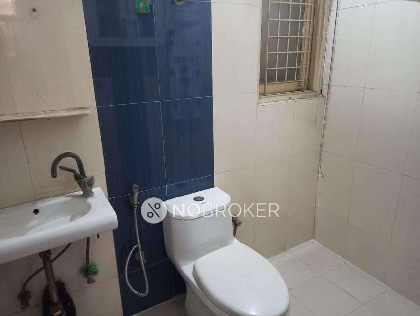 2 BHK Flat In Nirala Eden Park For Sale  In Indirapuram