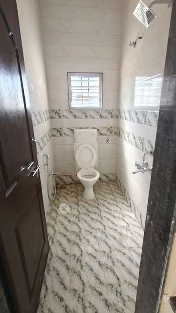 1 BHK Flat In Standalone Building  for Rent  In Kharadi 