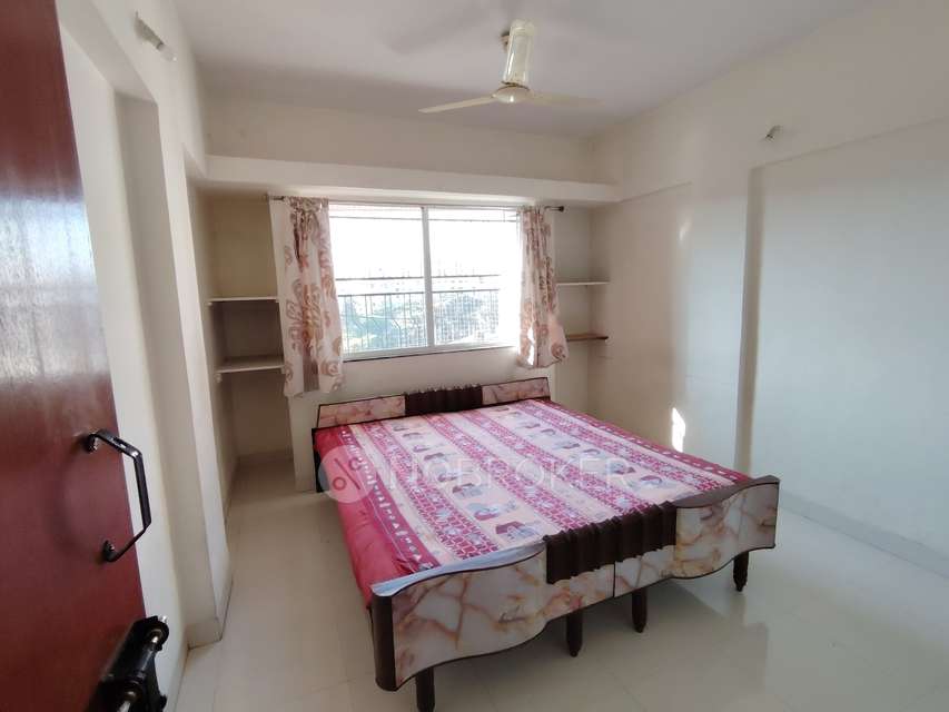 2 BHK Flat In Shree Laxmi Classic for Rent  In  Hadapsar, Pune