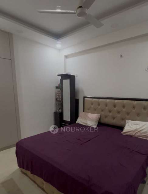 2 BHK Flat In Rof Aalayas for Rent  In Sector 102