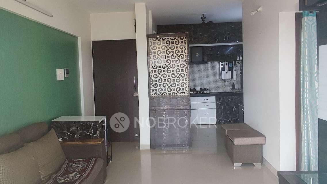 1 BHK Flat In Grand Bay for Rent  In Manjri Bk