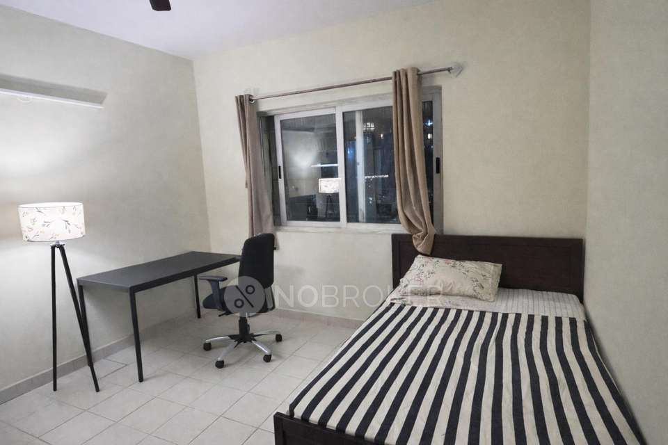 Single Room for Female In 3 BHK  In Citilights Knightsbridge In Brookefield