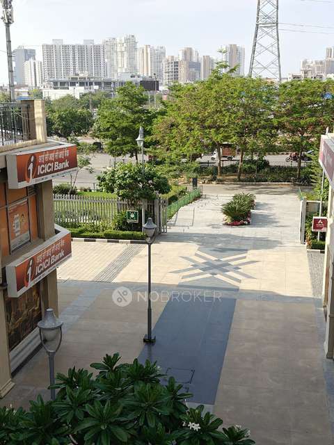 Showroom in Miracle Mile, Gurgaon for Rent 
