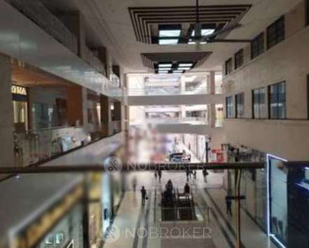 Showroom in Spectrum Mall Entry, Noida for Rent 