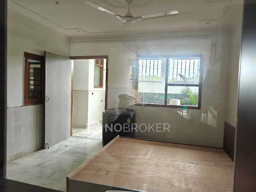 1 RK Flat In Rwa East Pocket for Rent  In Sector 23