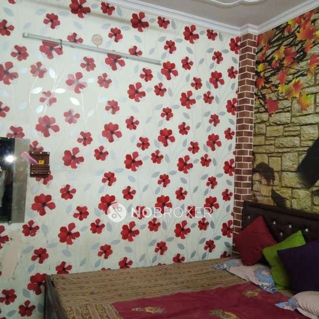 2 BHK Flat In Standalone Building  For Sale  In Shahdara