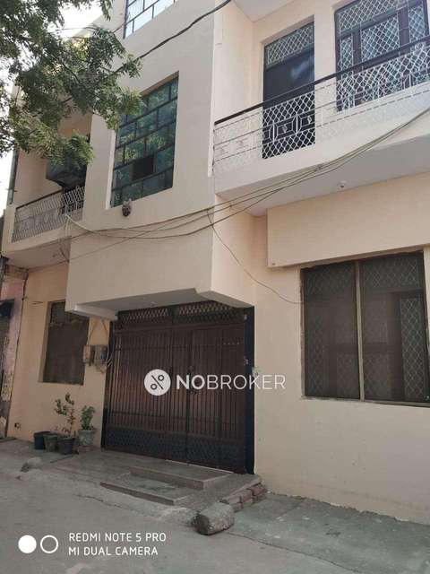 4+ BHK House For Sale  In Najafgarh
