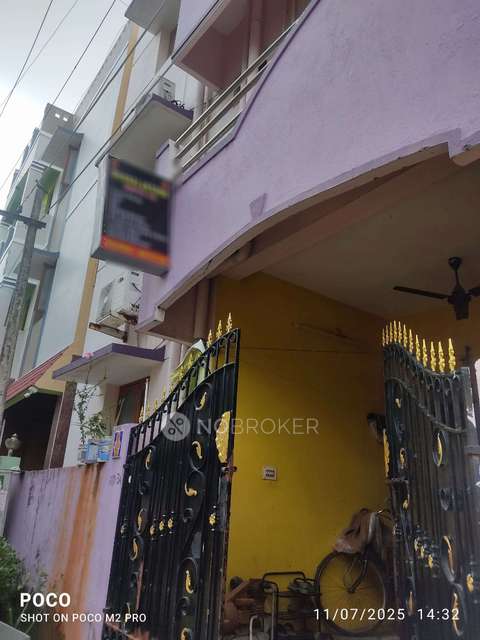 PG for Boys in Taramani