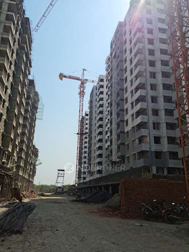 2 BHK Flat In Tanish Park For Sale  In Charholi Budruk