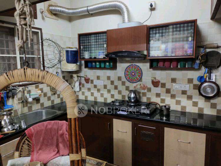1 BHK Flat In Kumara Guru Flats, Sithalapakkam For Sale  In Sgr Mahal Ac Marriage Hall In Medavakkam, Chennai