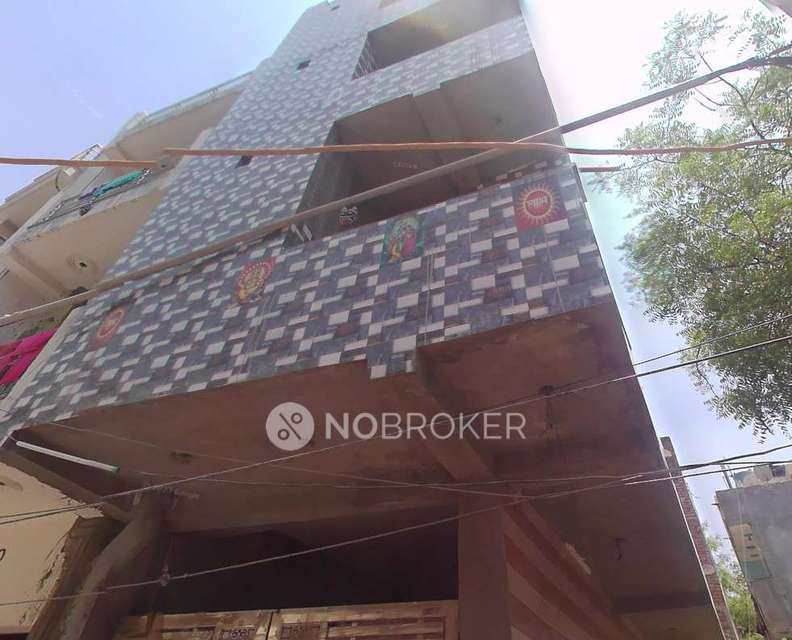 1 BHK Flat In Lara Apartment for Rent  In Sainik Farm,