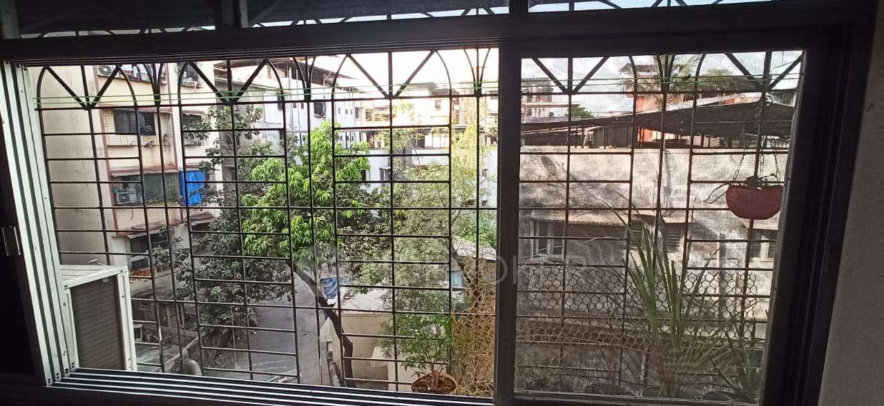 1 RK Flat In Nav Sargam Chs, Kalwa For Sale  In Kalwa