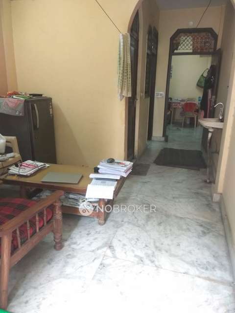 1 BHK Flat for Rent  In Patel Nagar West