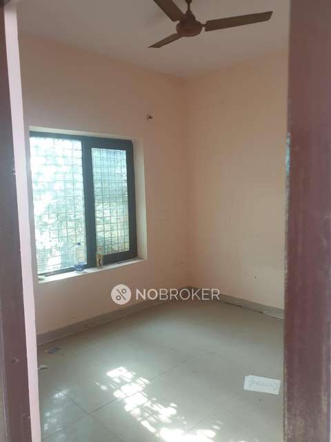 1 BHK House for Rent  In Sector 40