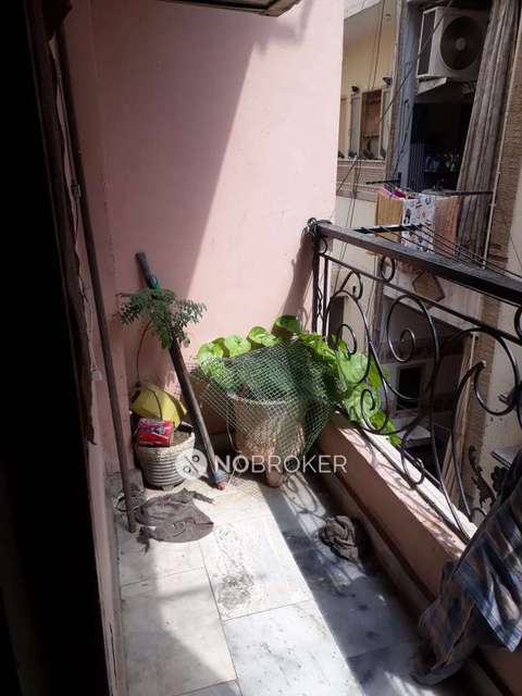 1 BHK Flat In Standalone Building  For Sale  In Krishna Nagar