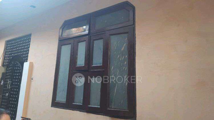 2 BHK House for Rent  In 173a, Iti Rd, Block 5, Gandhi Colony, Sector 21b, Faridabad, Haryana 121001, India