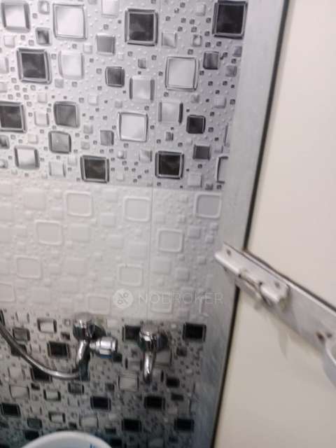 1 RK Flat In Sonu Babu Power Chal For Sale  In Chakala, Andheri East