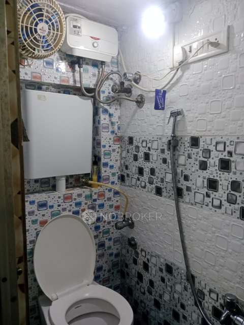 1 RK Flat In Sonu Babu Power Chal For Sale  In Chakala, Andheri East