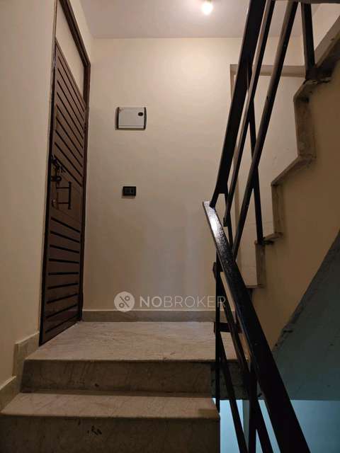 3 BHK Flat In Skyway Apartments For Sale  In Mehrauli