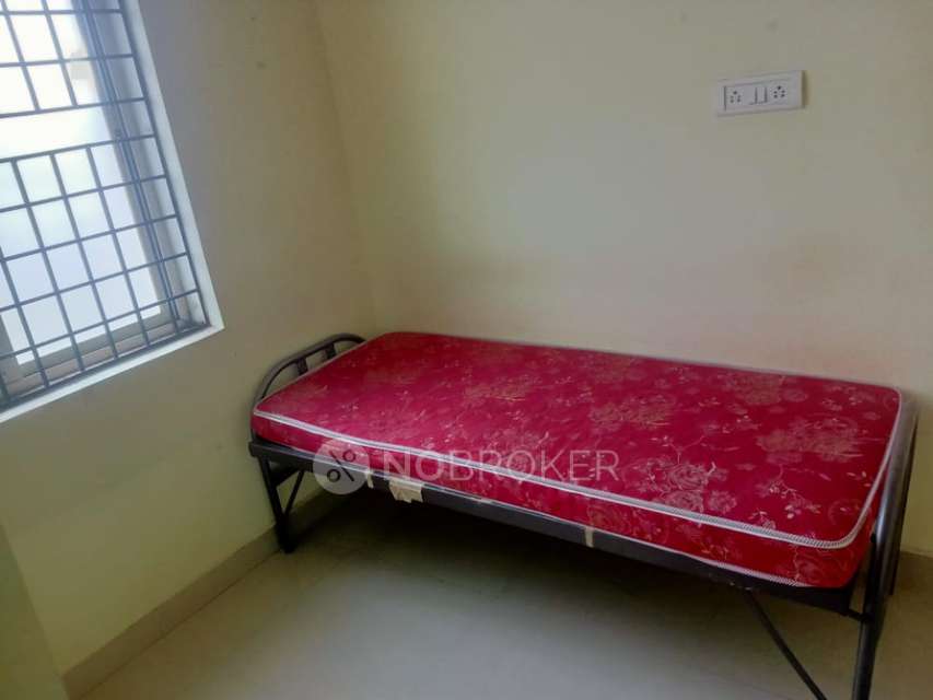 PG for Boys in Munnekollal 