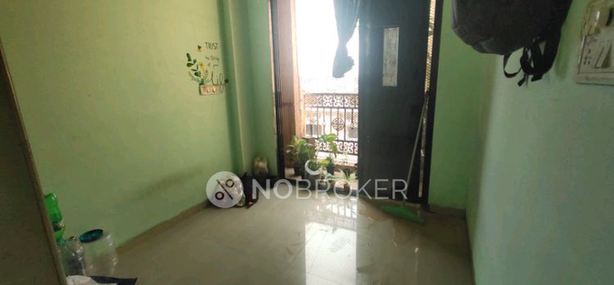 Shared Room for Female In 1 BHK  In Sukhkarta Apartment In Vashi