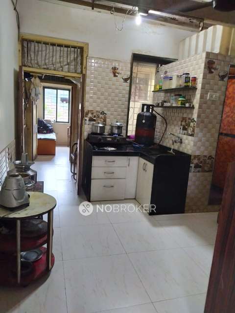 1 BHK Flat In Mole Dina Building For Sale  In Lower Parel