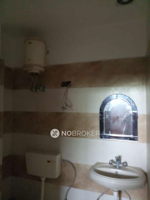 4 BHK Flat In Rama Vihar Rwa For Sale  In Anand Vihar