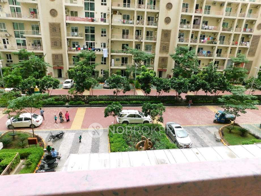 1 RK Flat In Mahagun Moderne for Rent  In Sector 78 Main Road