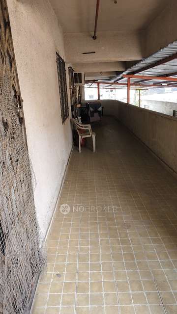 1 BHK Flat For Sale  In Kandivali East