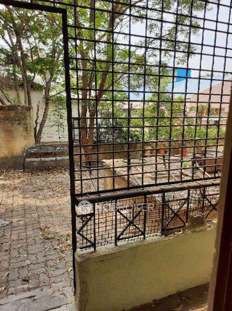 1 BHK Flat for Rent  In Krishnanagar Police Line