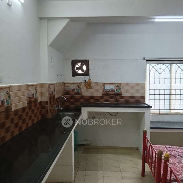 Shared Room for Female In 4 BHK  In Real Value Sai Okas In Velachery, Chennai