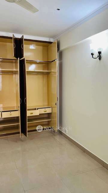 3 BHK Flat In Suncity Essel Towers For Sale  In Sushant Lok