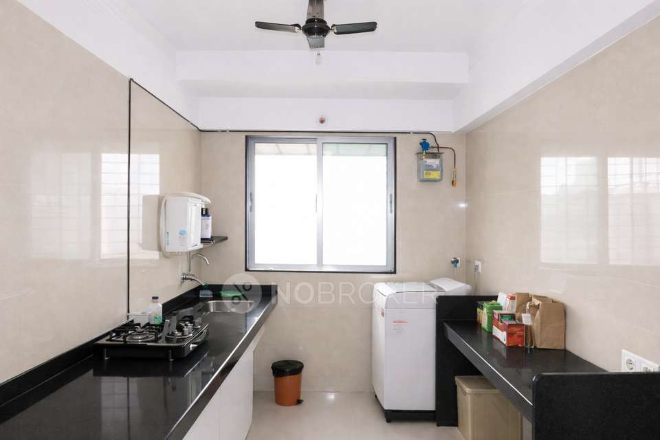 2 BHK Flat In Goregaon Sukhniwas Chs For Sale  In Goregaon West