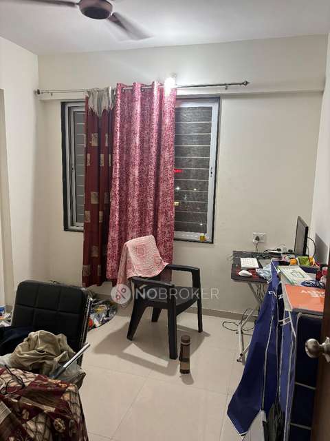Single Room for Male In 3 BHK  In Vardhaman Manstring In Tathawade, 