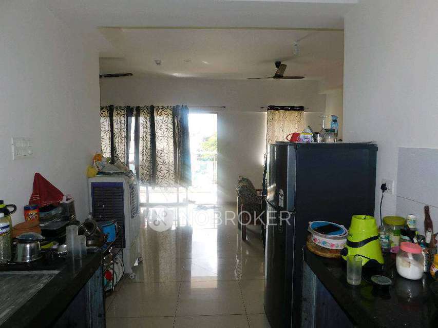 Shared Room for Female In 3 BHK  