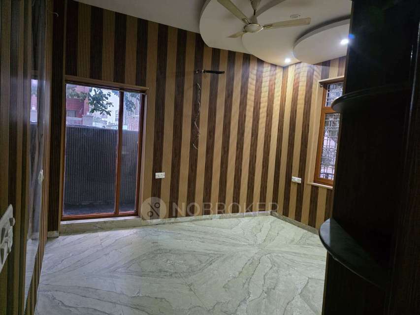 4 BHK House for Rent  In South City 1, Block A