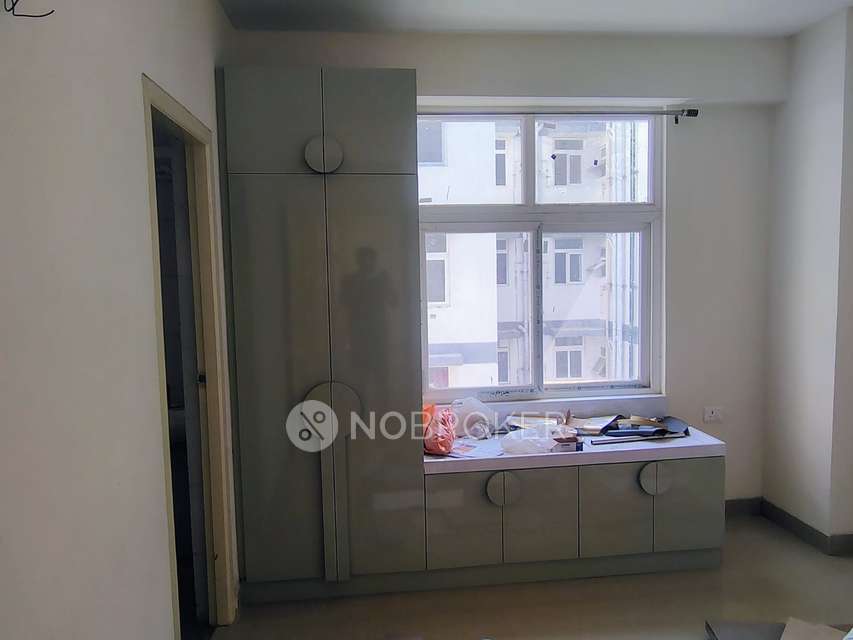 3 BHK Flat In Perfect Zara Aavaas Phase 2 for Rent  In Sector 104