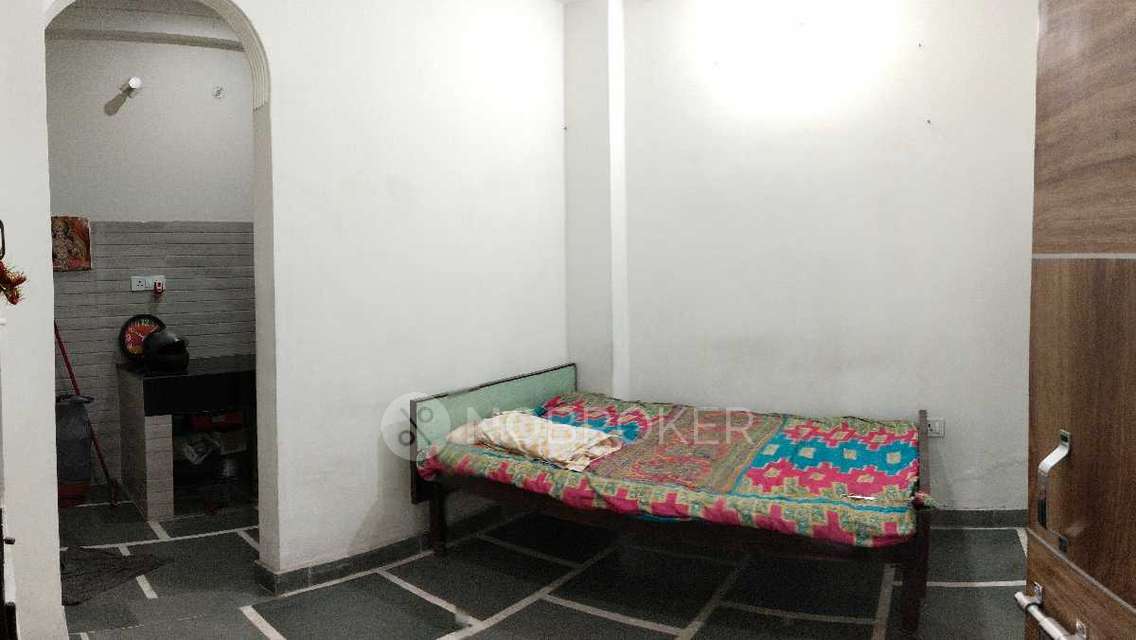 1 BHK House for Rent  In Gurunanak Dev Colony Bhalswa