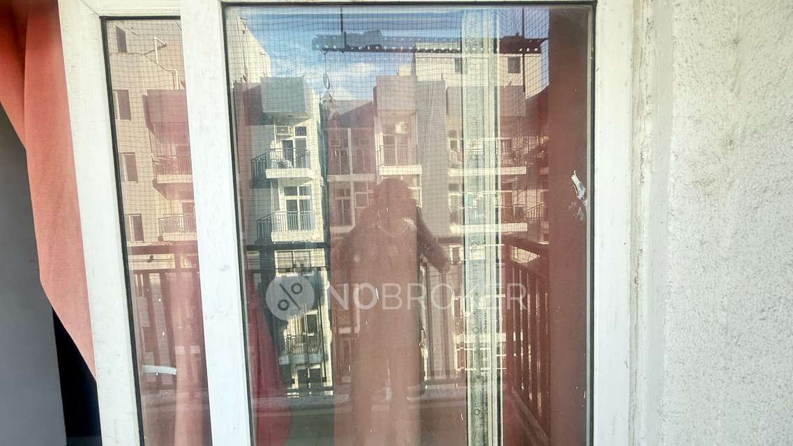 2 BHK Flat In Rishabh Cloud 9 Skylish Towers for Rent In Indirapuram
