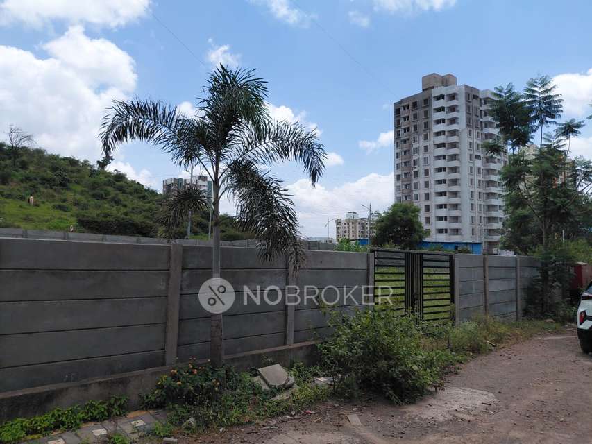 Godown/Warehouse in Chovisawadi, Pune for Rent