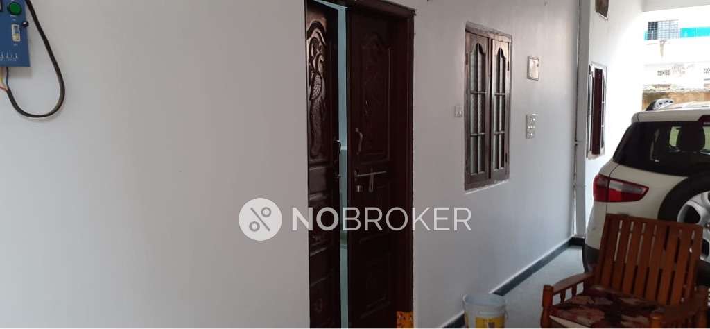1 BHK Flat for Rent  In Langar Houz