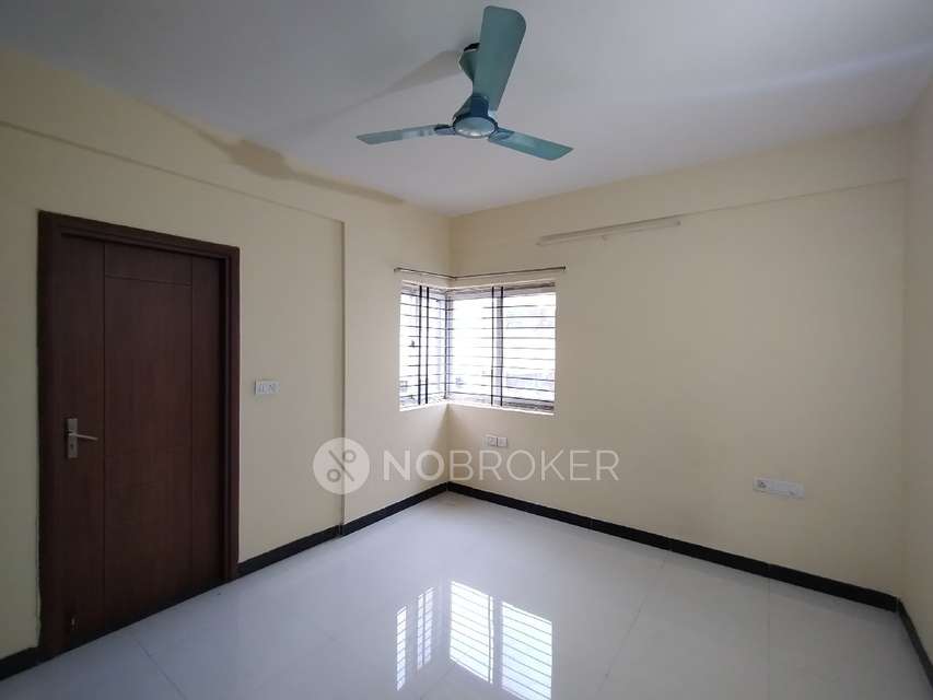 2 BHK Flat In Chourasia Manor Phase 2 For Sale  In  Marathahalli, Bangalore