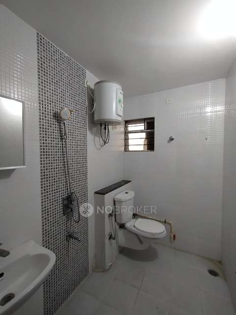 2 BHK Flat In Chourasia Manor Phase 2 For Sale  In  Marathahalli, Bangalore