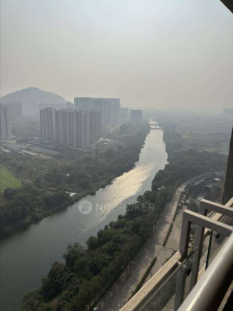 Single Room for Female In 2 BHK  In Blue Ridge Unit C In  Pimpri-chinchwad