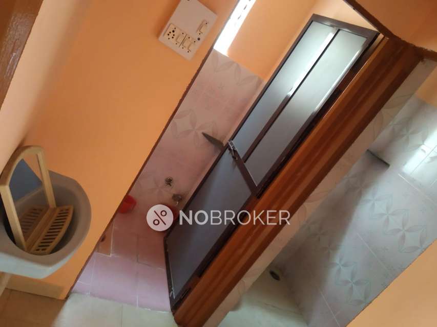 1 BHK Flat In Panchratna Apartment for Rent  In Bhekrai Nagar