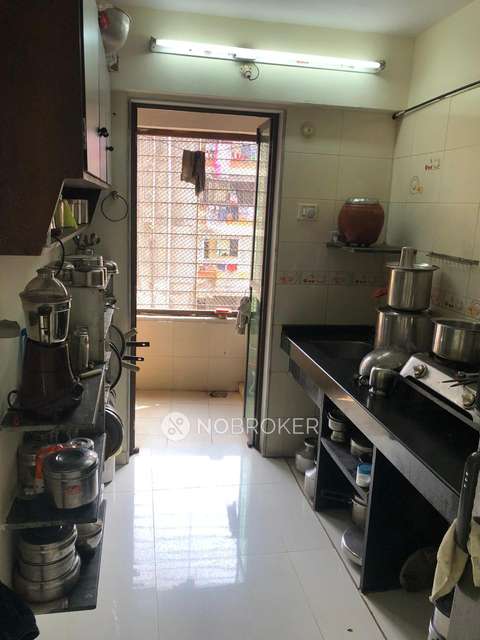 2 BHK Flat In Shree Vallabh Darshan For Sale  In Malad East