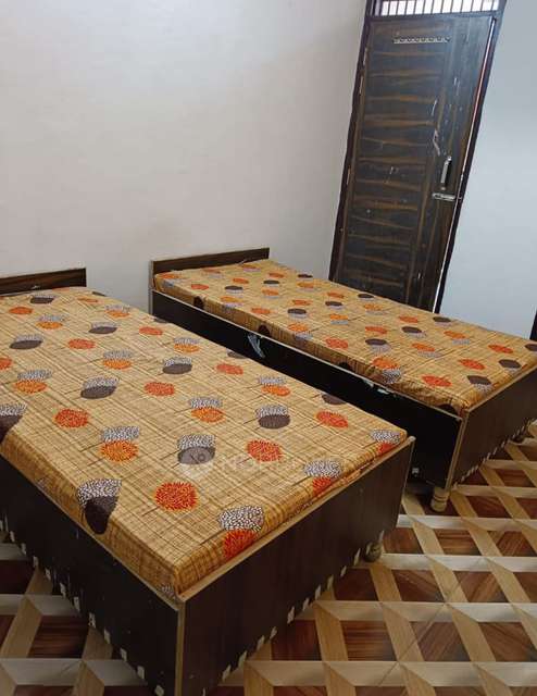 PG for Boys in Sector 62