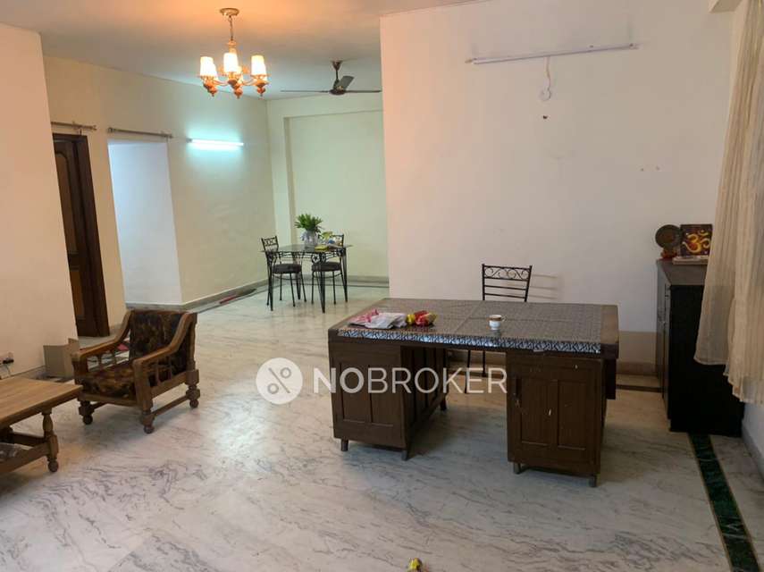 2 BHK Flat In Shalimar Apartments  For Sale  In South Extension Ii