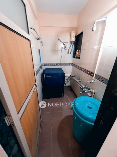 1 RK Flat In Shree Sai Prasad Chsl, Kasarwadavali, Gb Road, Thane For Sale  In Kasarvadavali, Thane West